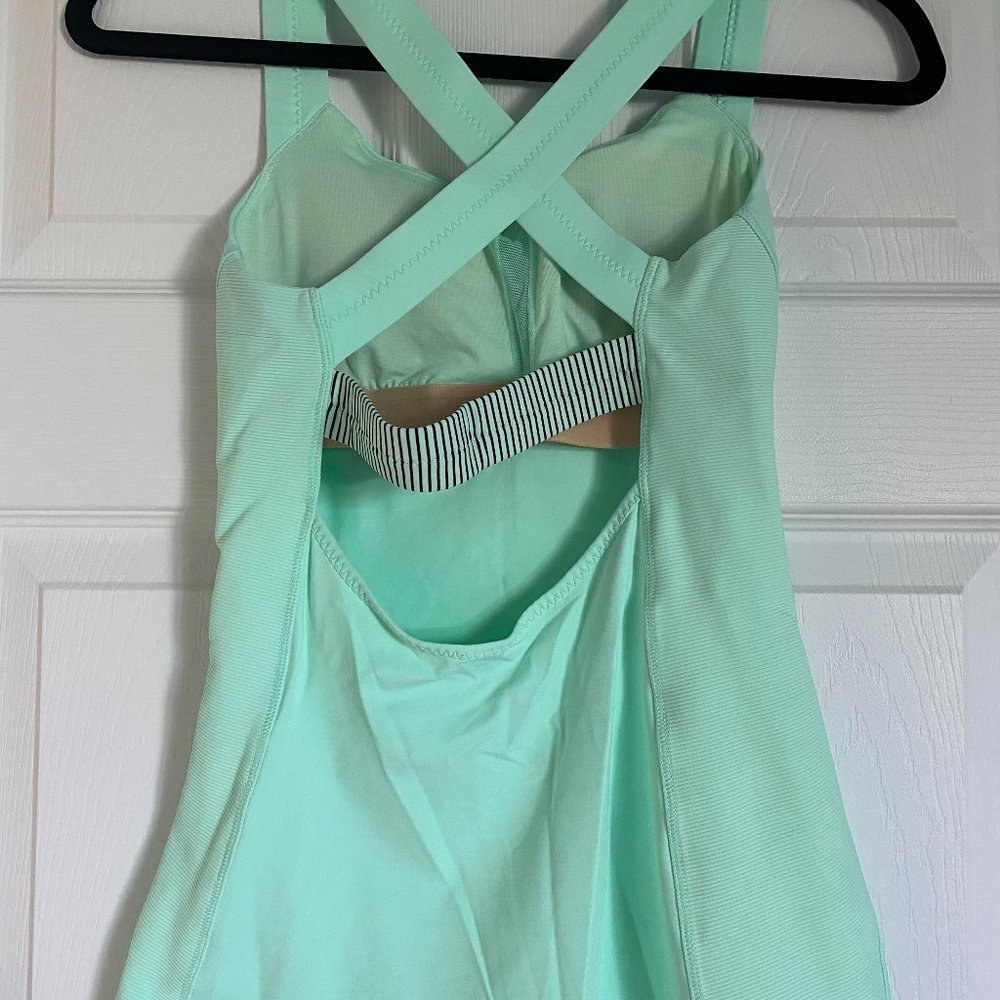 Lululemon Tanktop - Picture 2 of 6